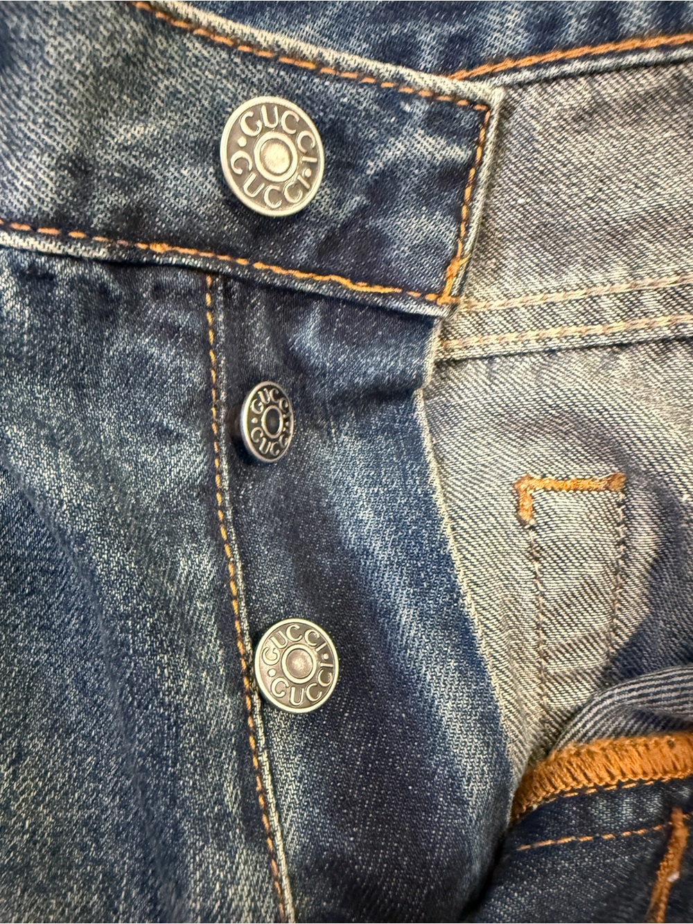 Gucci Washed Blue Denim Jeans with Signature Hardware - Picture 9 of 15